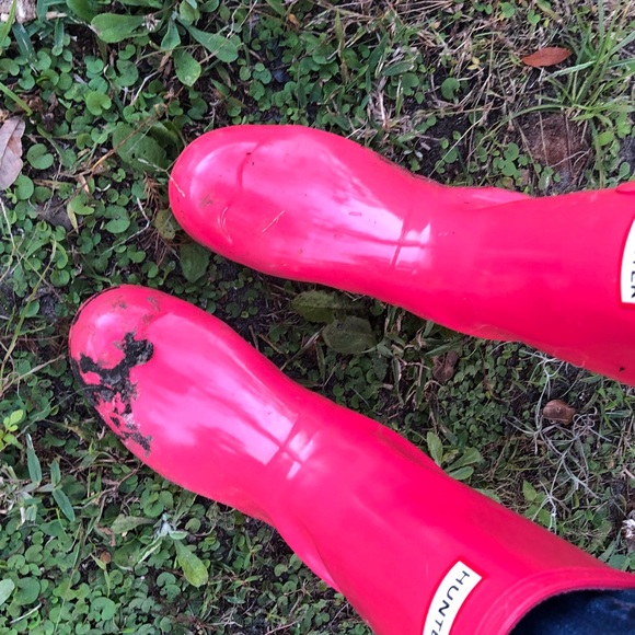 Meet your Posher, Katherine Rae - Picture 2 of 2